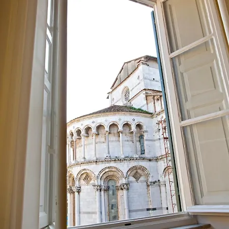 Casa San Martino, Stylish Flat With Stunning Views Of S Cathedral Apartment *